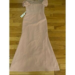 NWOT JS Collection women's Elegant Blush Pink Lace neck Mermaid long Dress sz 10